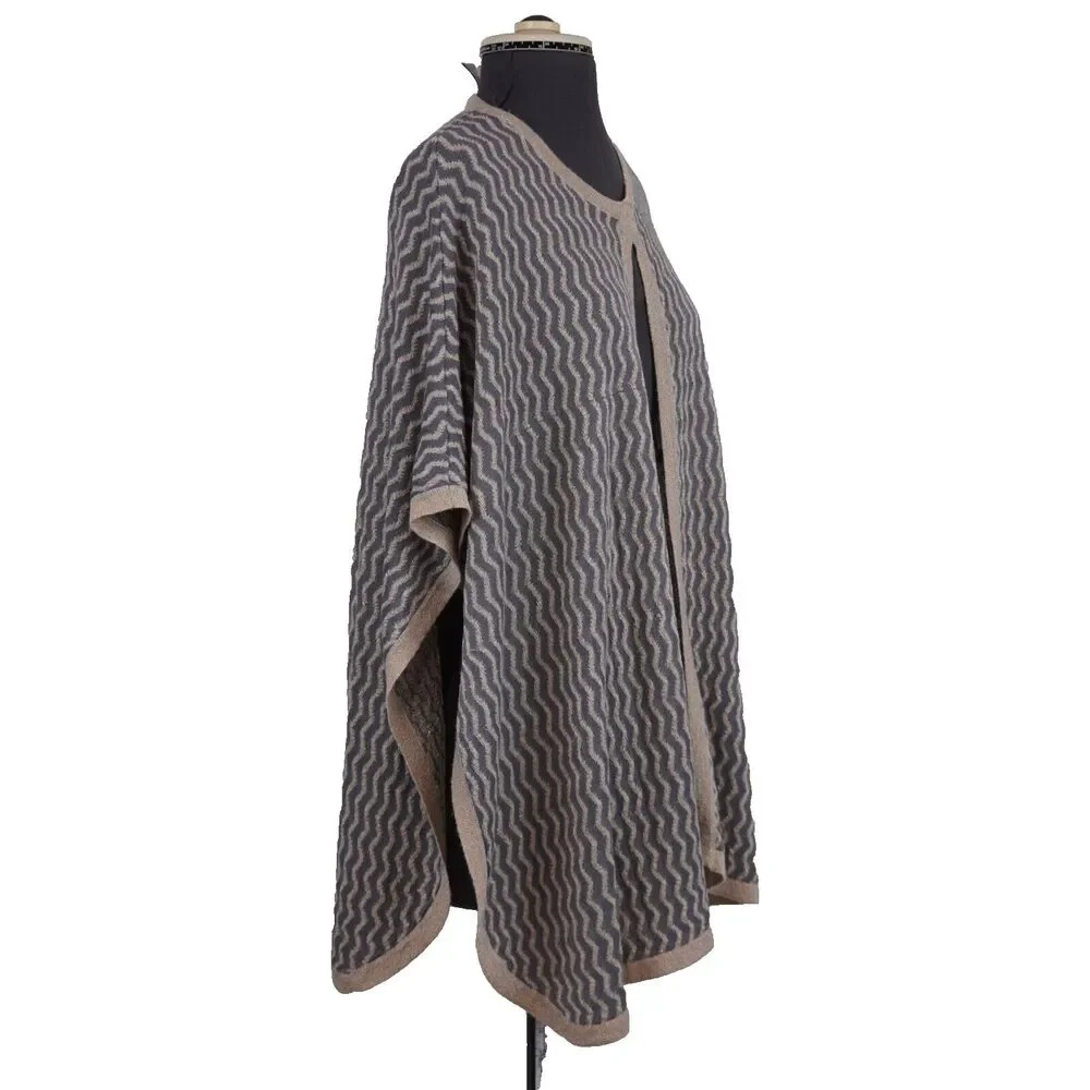 Chico's Poncho Patsy Chevron Ruana Metallic Gold Grey Festive Cape OS Sweater - Picture 5 of 10
